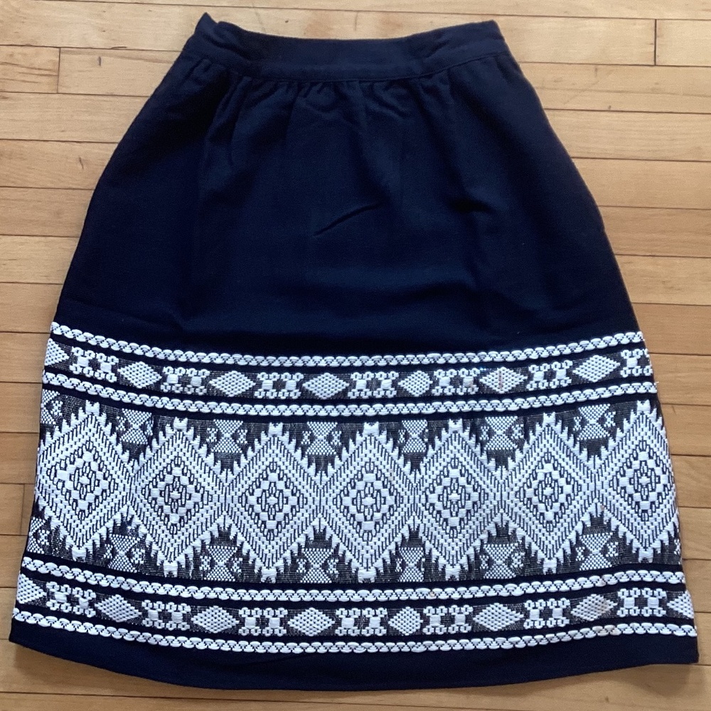 EUC Size M skirt from Anthropologie